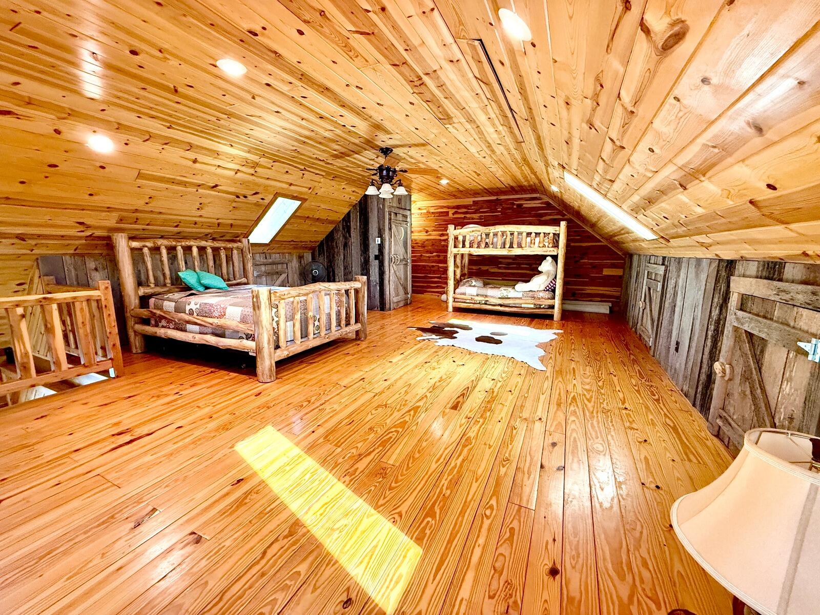300 Round Up Lane Property Photo 29