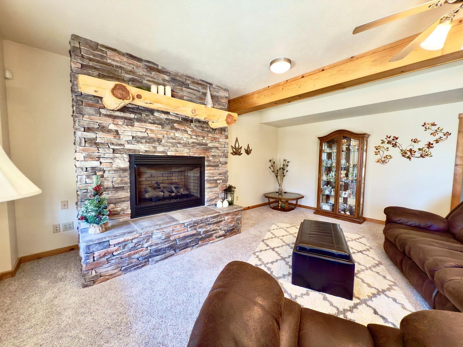 300 Round Up Lane Property Photo 35