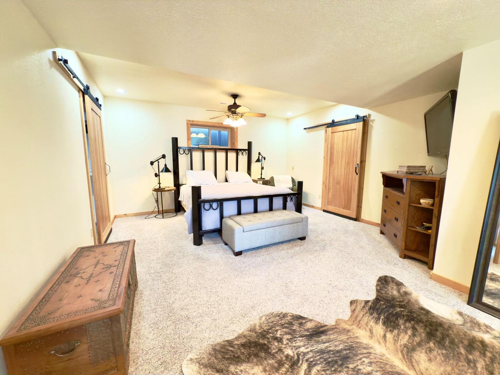 300 Round Up Lane Property Photo 38