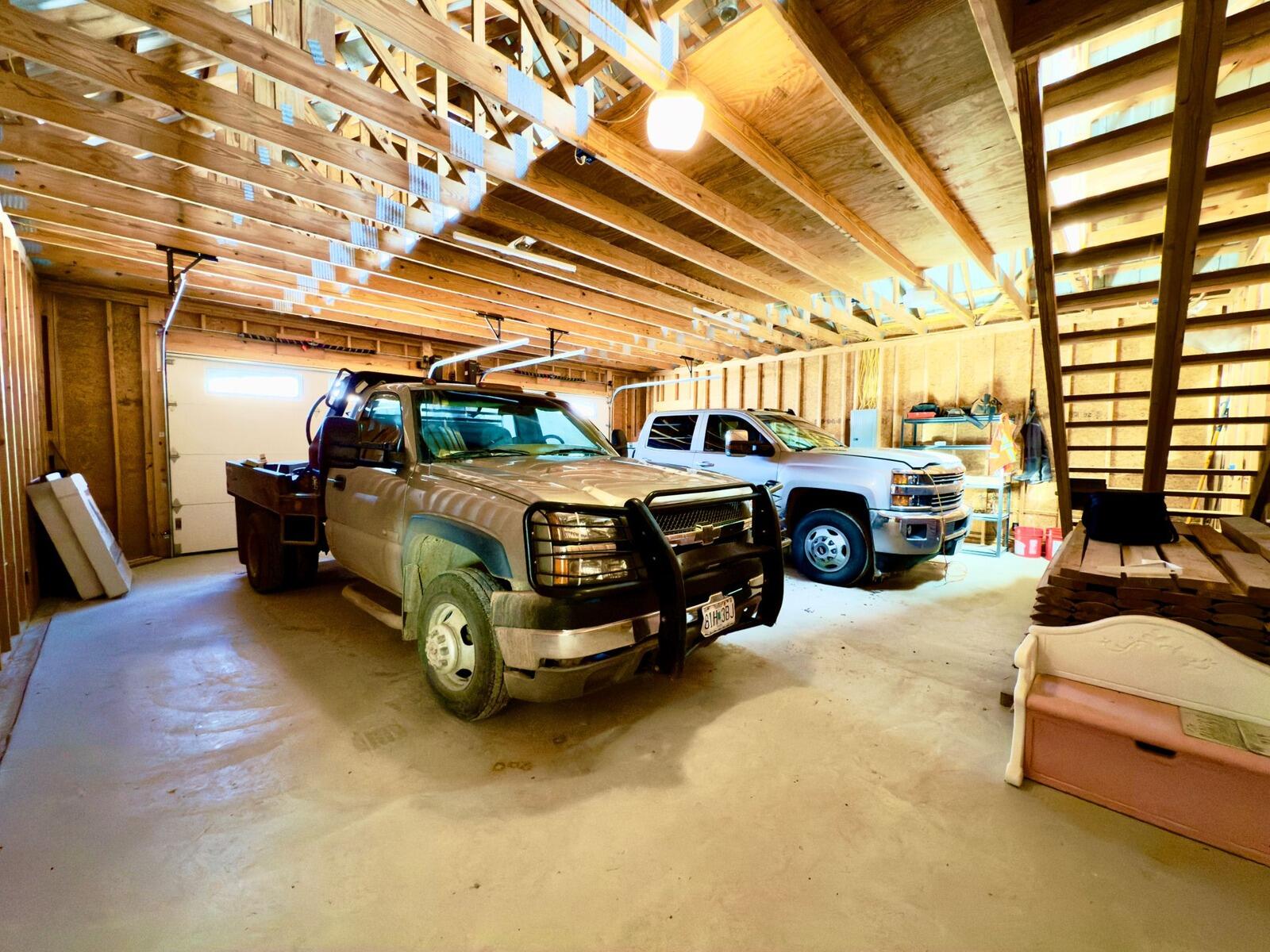 300 Round Up Lane Property Photo 61