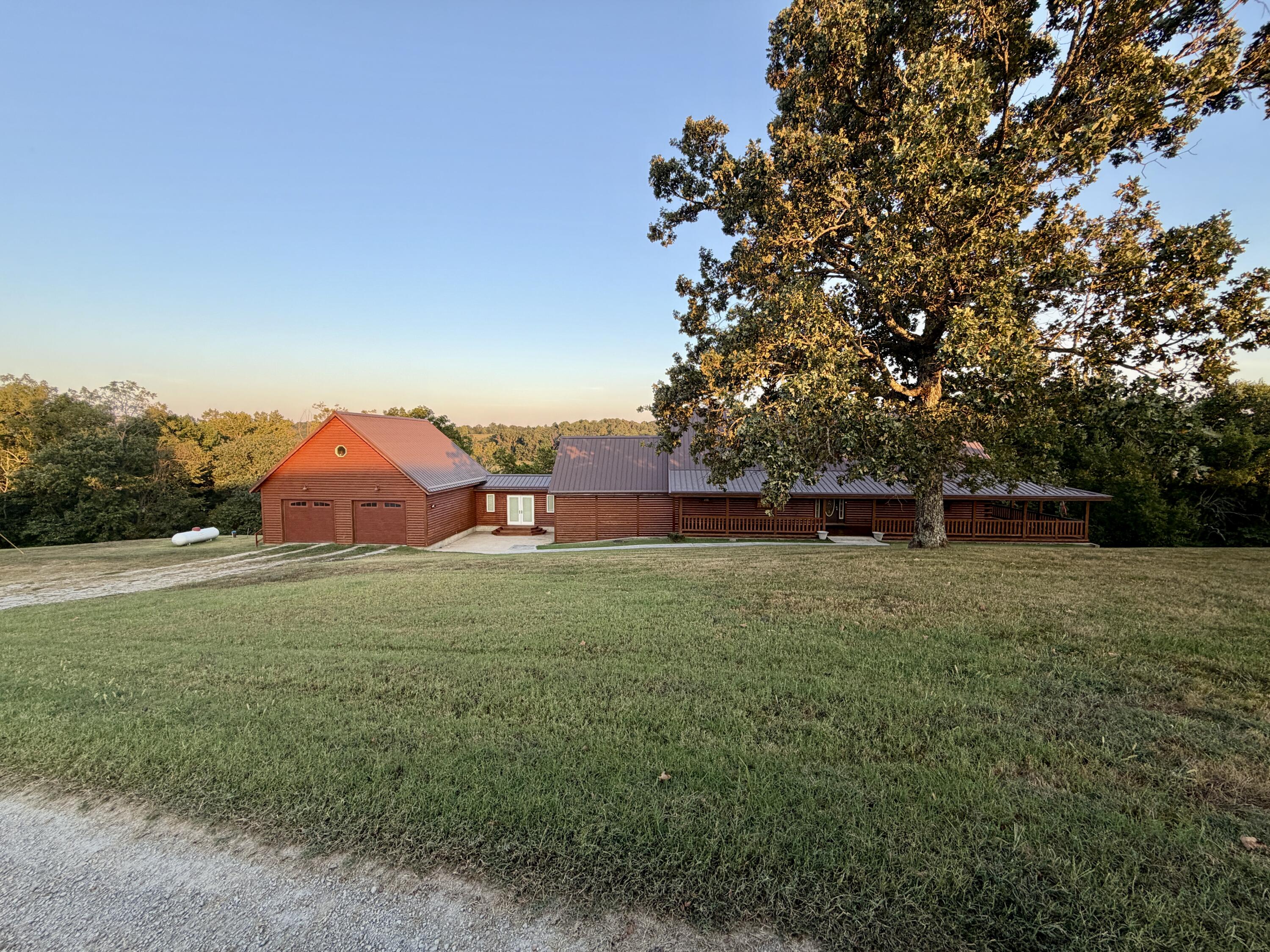 300 Round Up Lane Property Photo 75