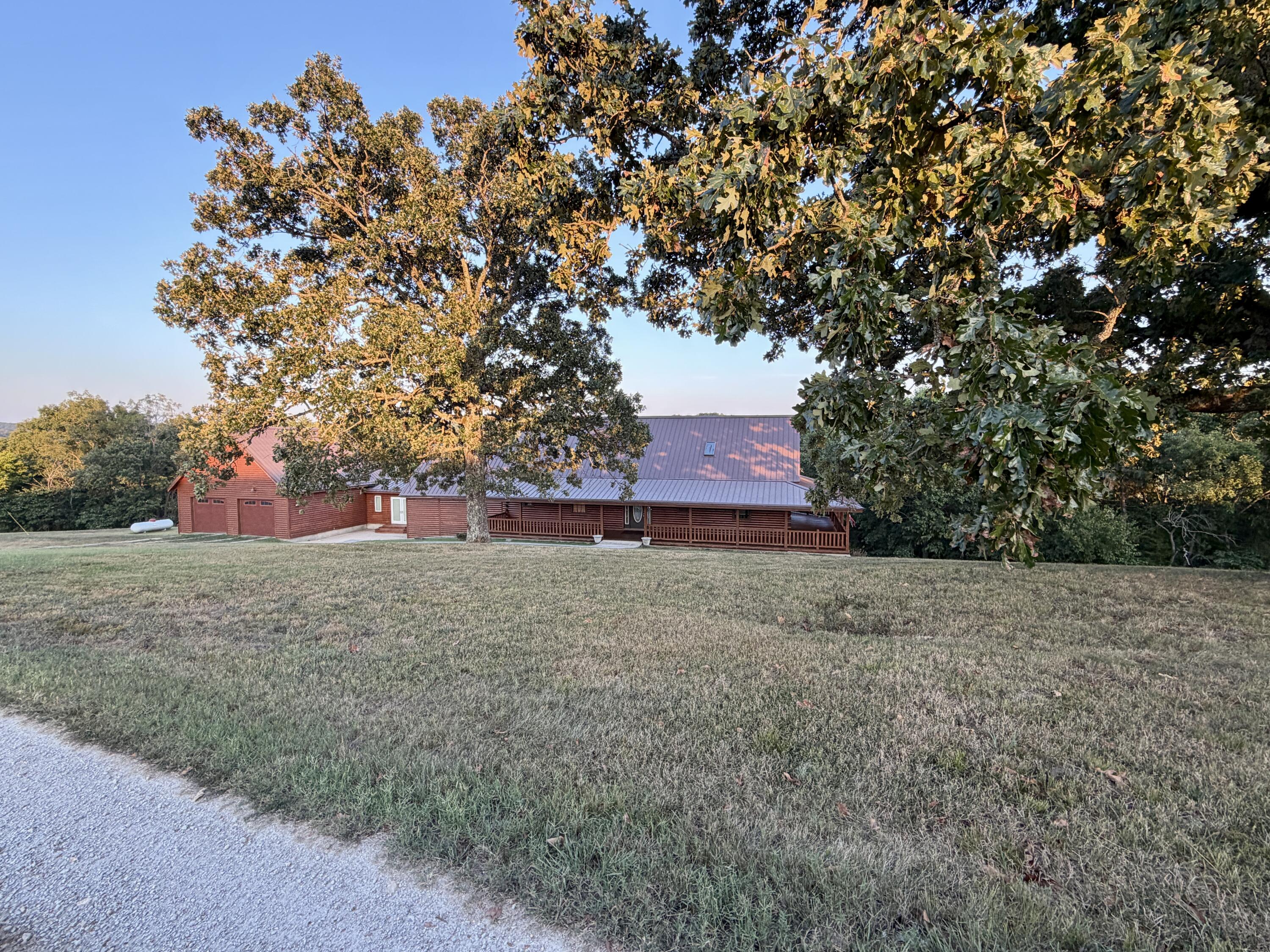 300 Round Up Lane Property Photo 77