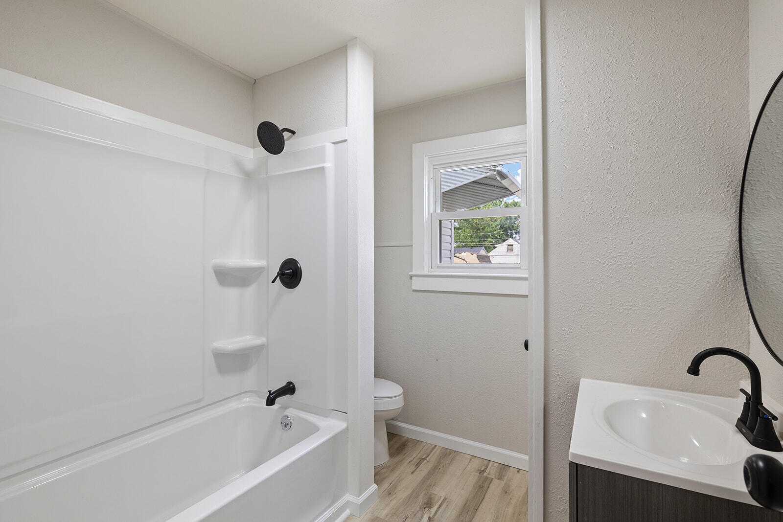 905 North Eagle Avenue Property Photo 15