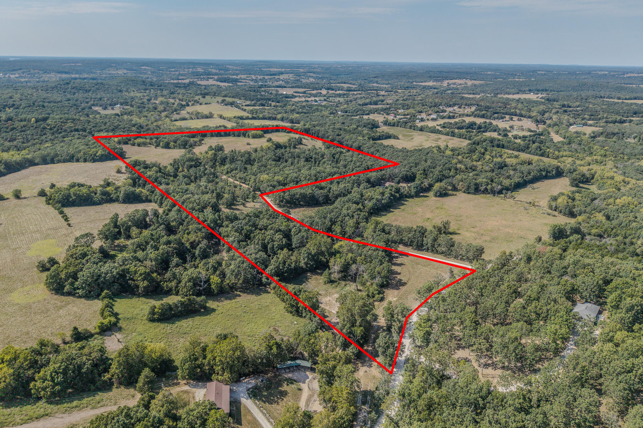000 White Clover Road Property Photo 4