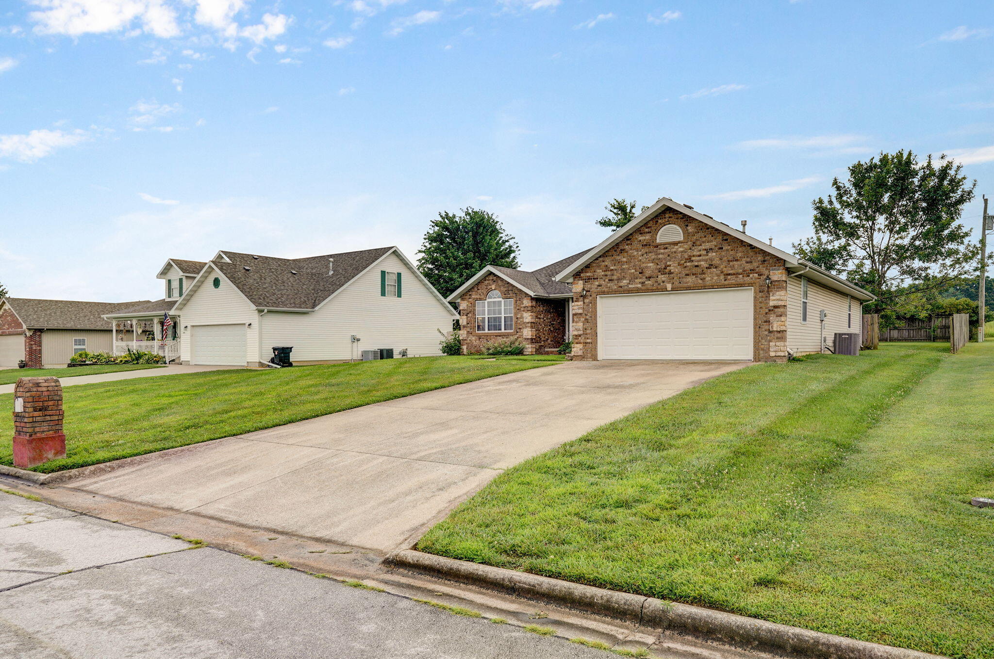 1060 Berkley Drive Property Photo 3