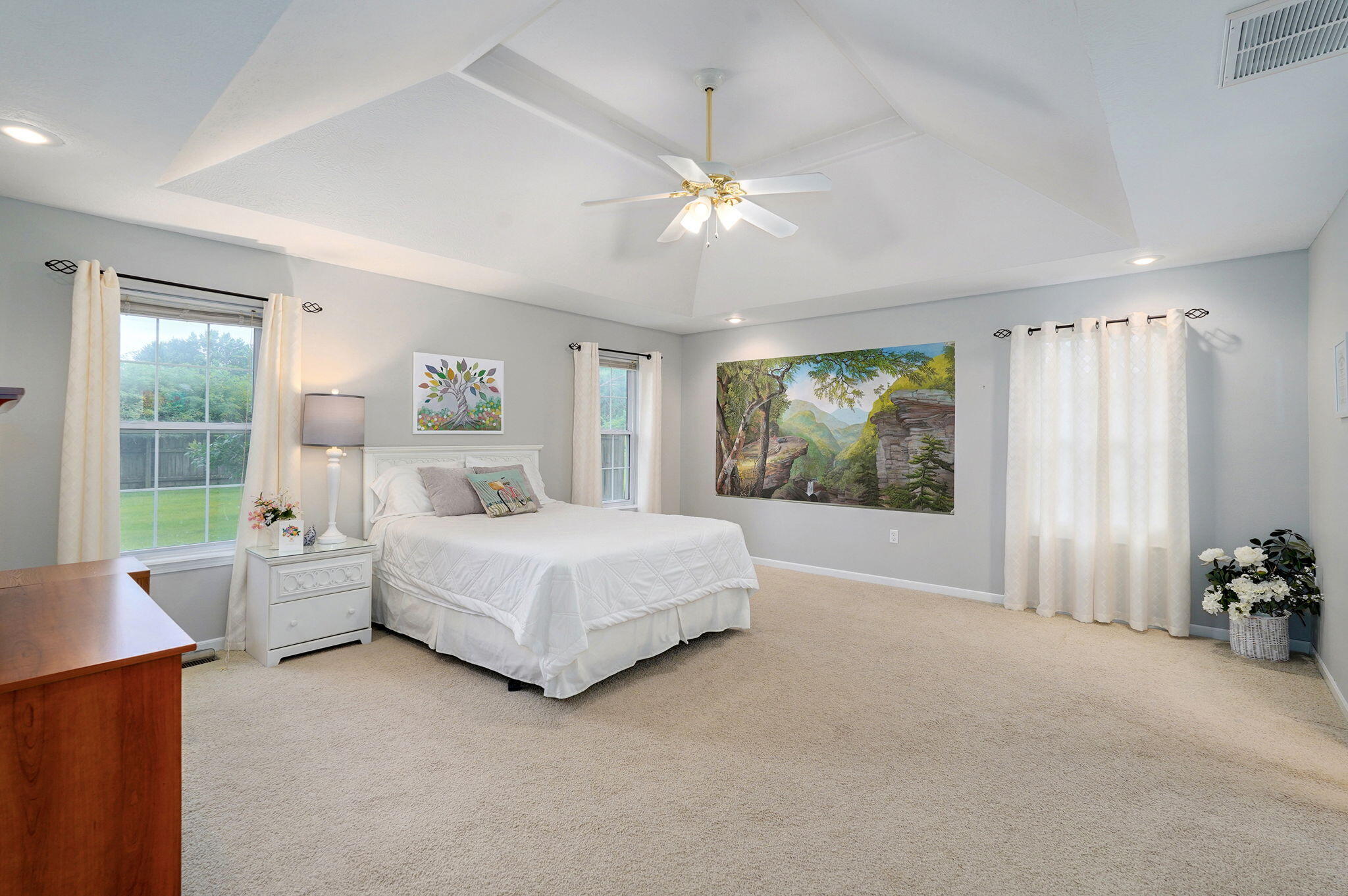 1060 Berkley Drive Property Photo 6