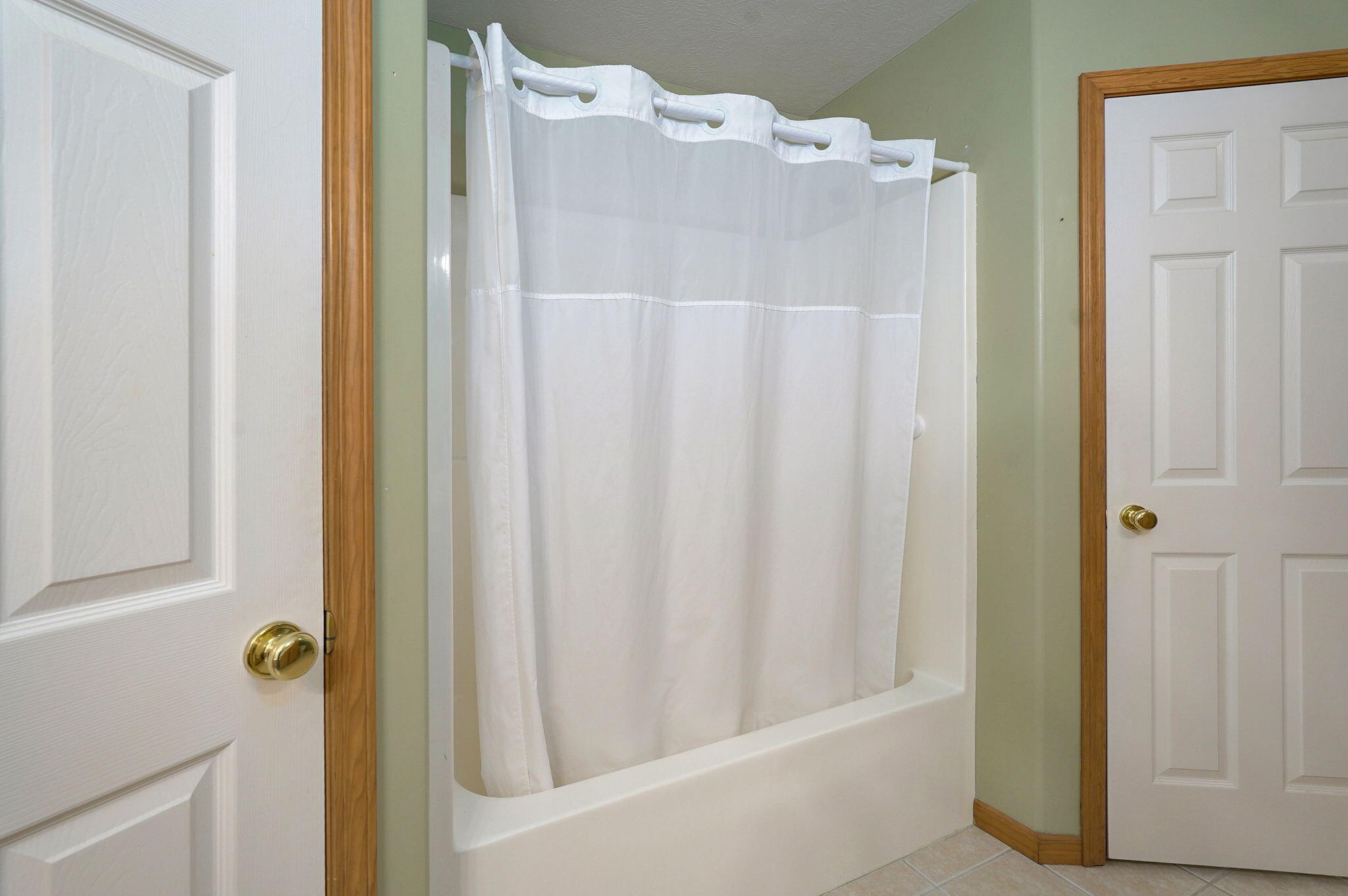 1060 Berkley Drive Property Photo 9