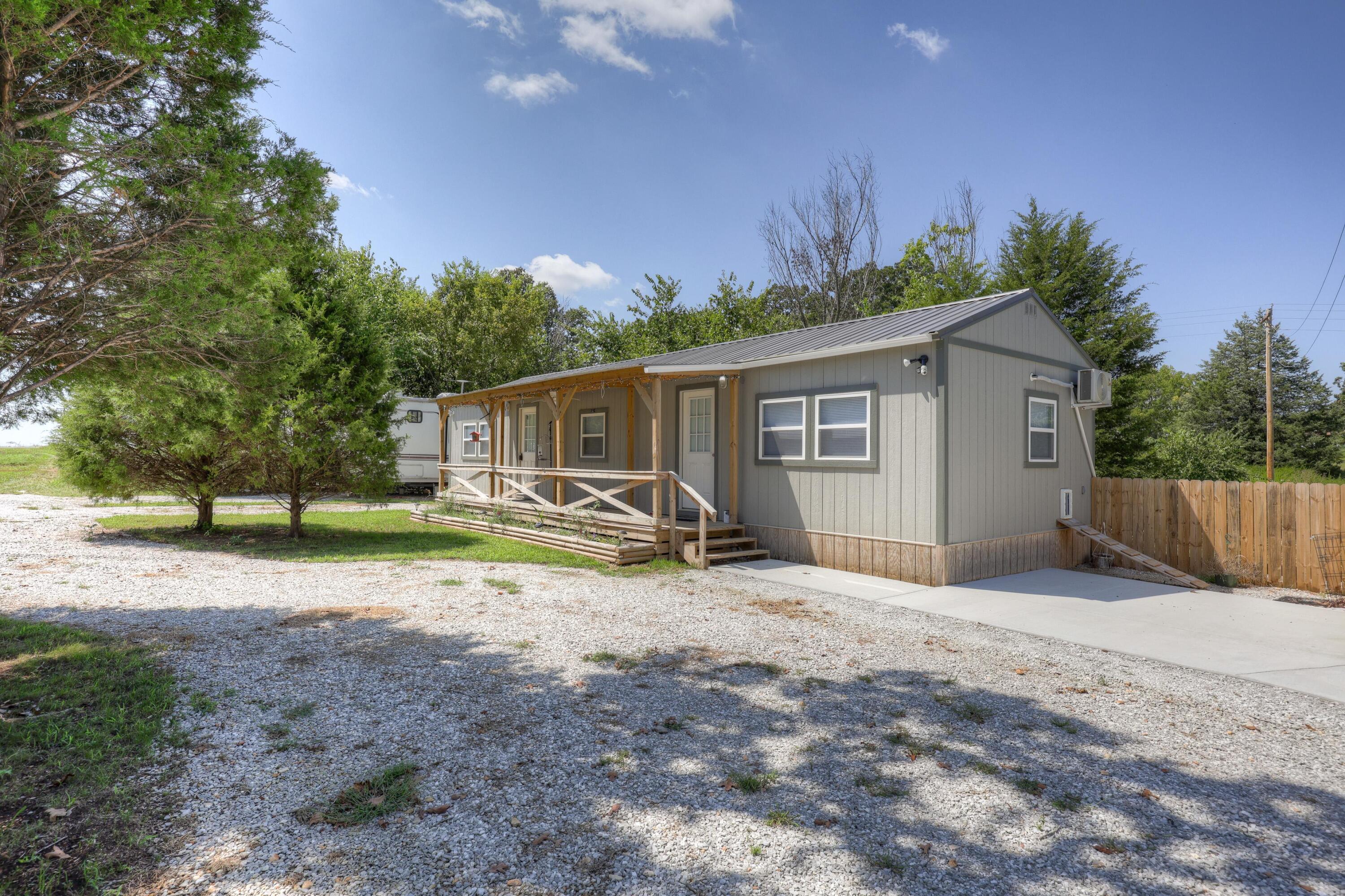 8318 Highway 43 Property Photo 1