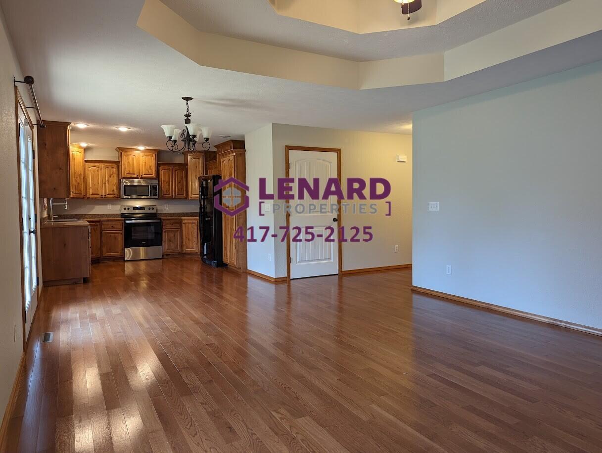 1424 South Solaria Street Property Photo 4