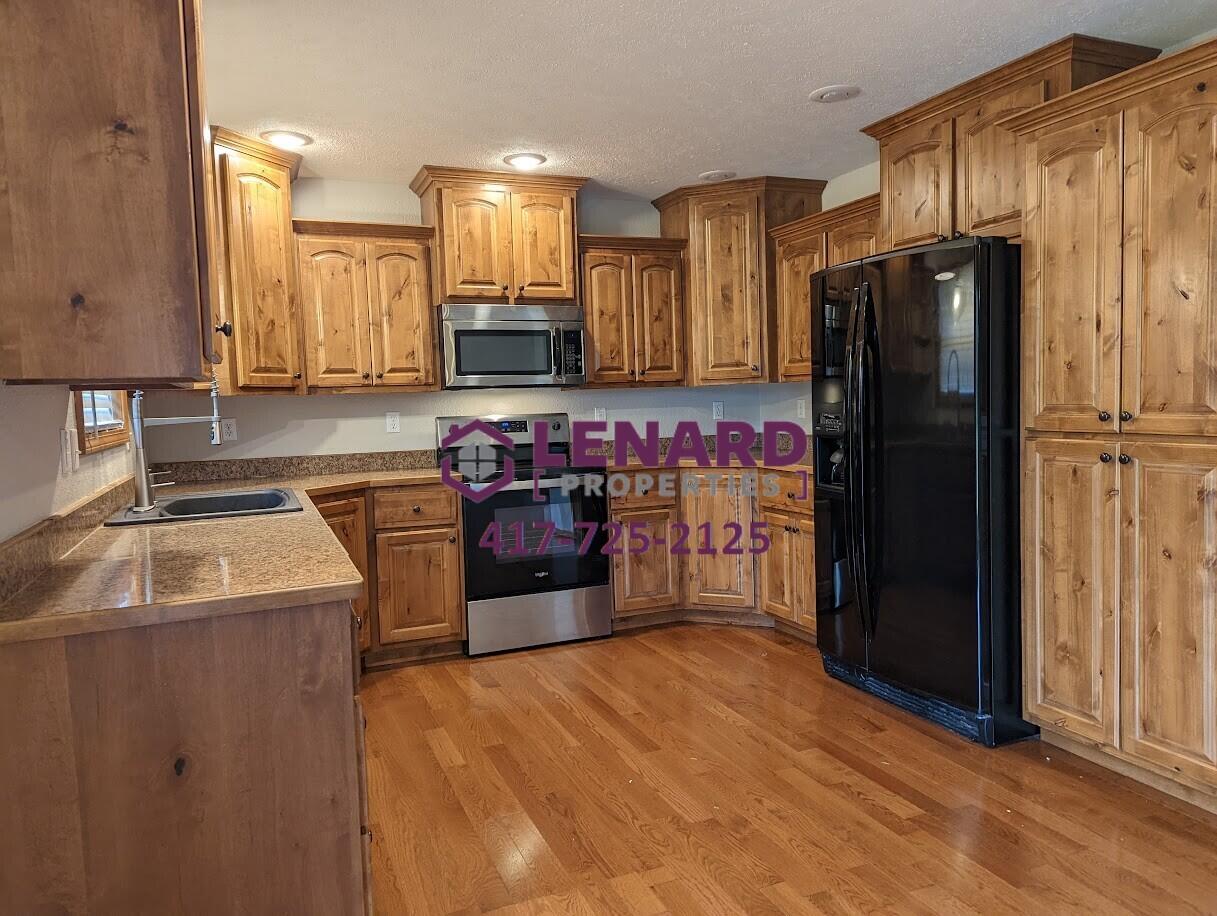 1424 South Solaria Street Property Photo 5