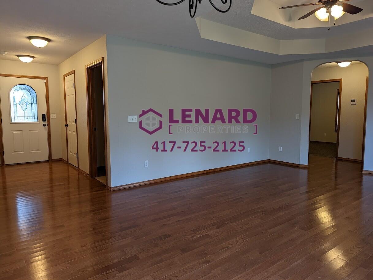 1424 South Solaria Street Property Photo 6