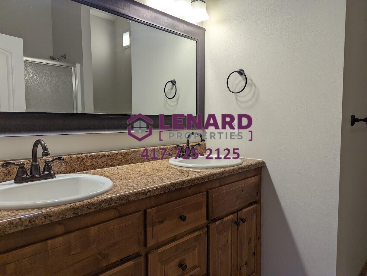 1424 South Solaria Street Property Photo 10