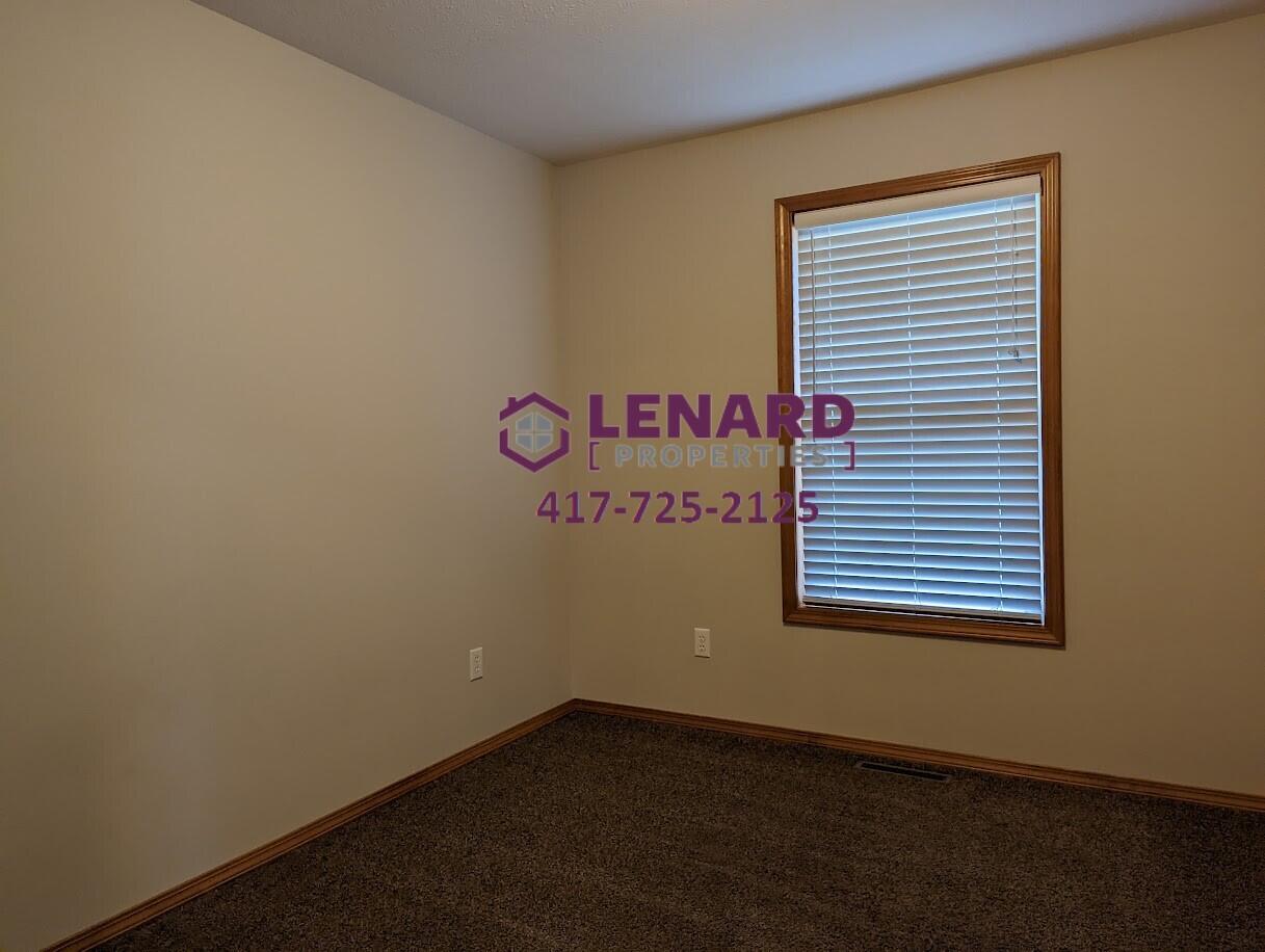 1424 South Solaria Street Property Photo 13