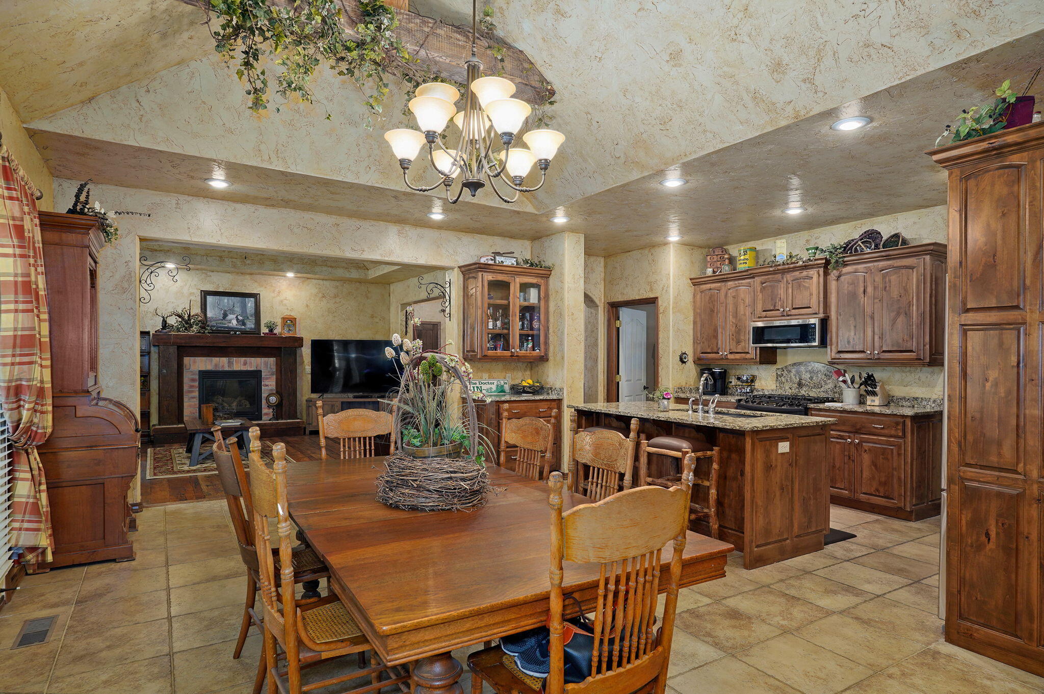 823 East Donegal Circle Property Photo 19