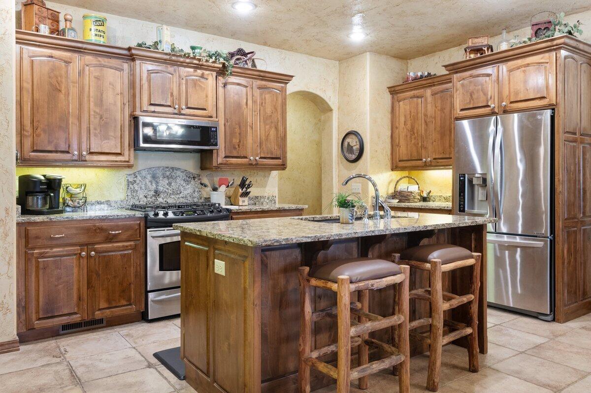 823 East Donegal Circle Property Photo 22