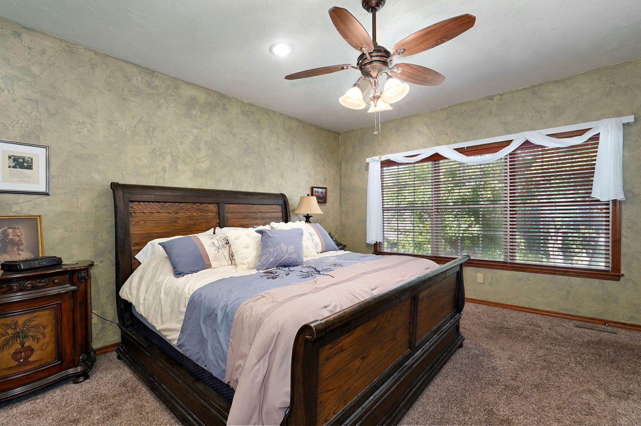 823 East Donegal Circle Property Photo 29