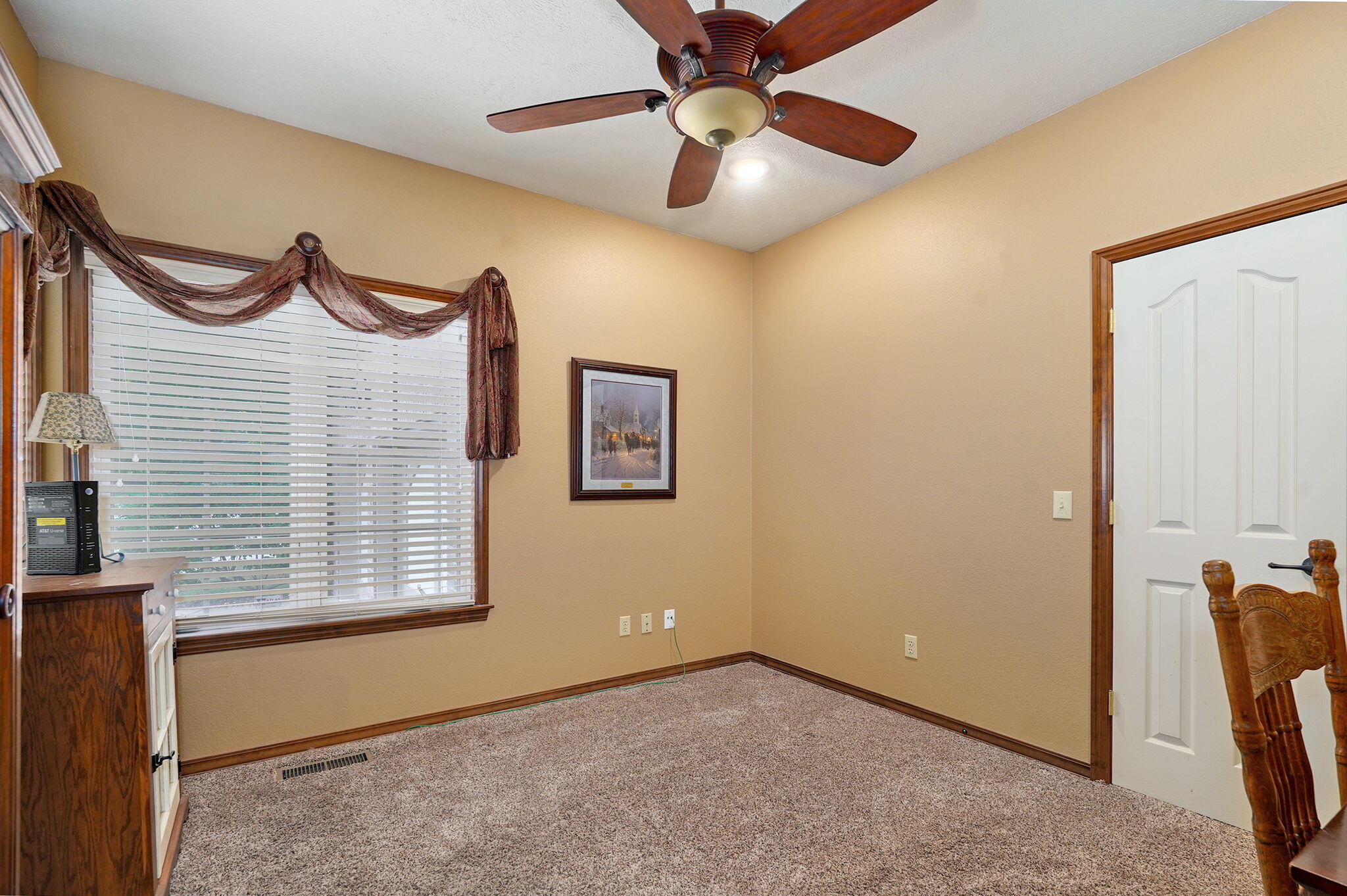 823 East Donegal Circle Property Photo 37