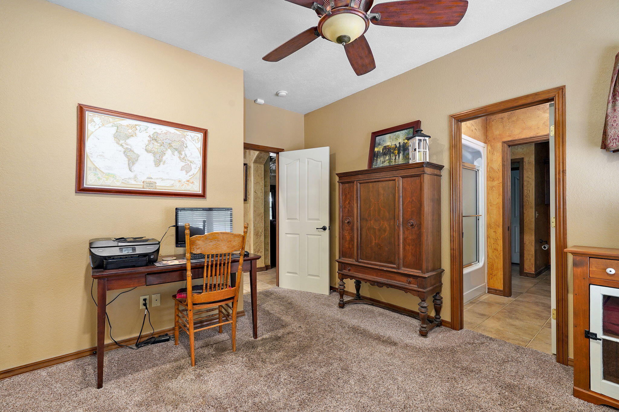 823 East Donegal Circle Property Photo 38