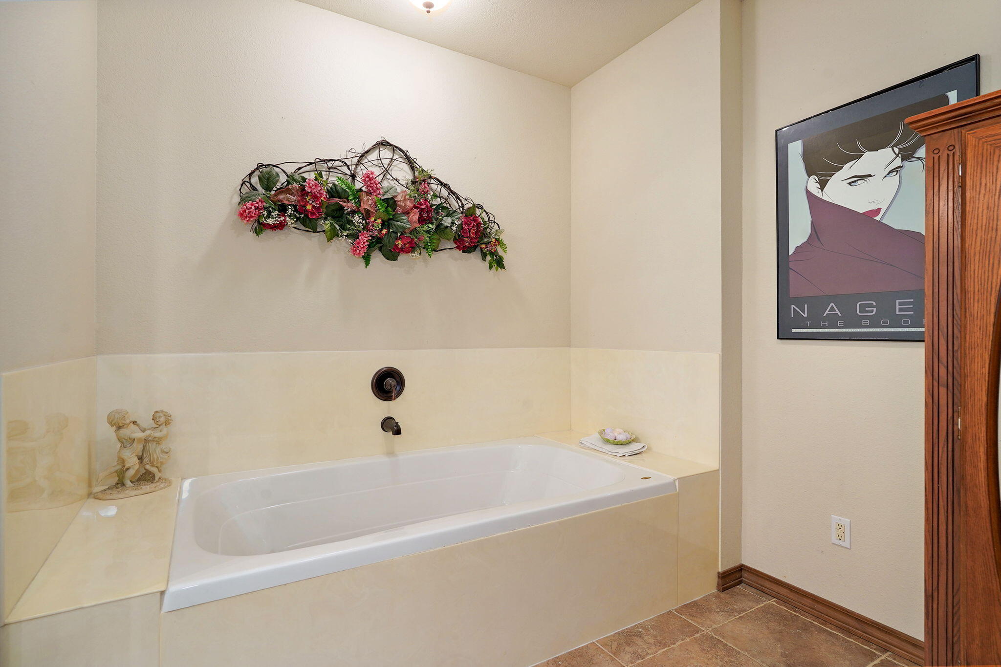 823 East Donegal Circle Property Photo 40