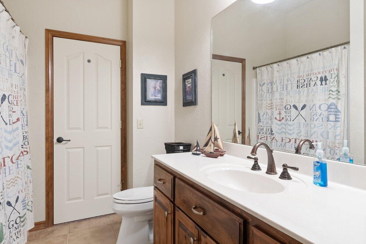 823 East Donegal Circle Property Photo 47