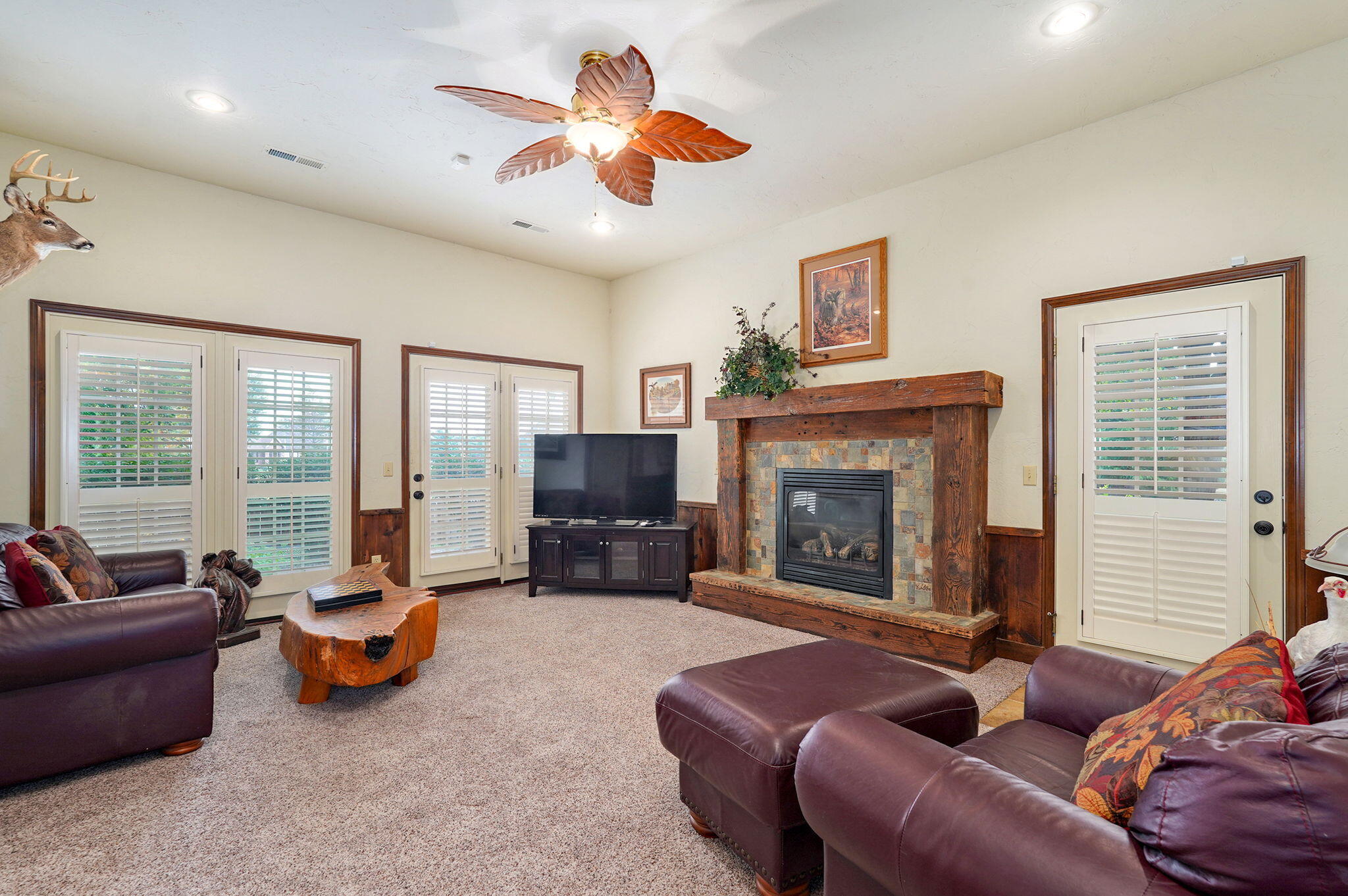 823 East Donegal Circle Property Photo 49