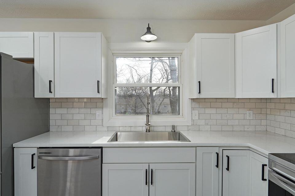 3138 West Crestview Street Property Photo 14