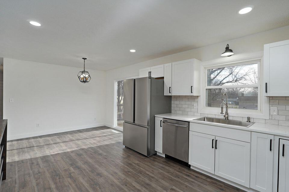 3138 West Crestview Street Property Photo 15