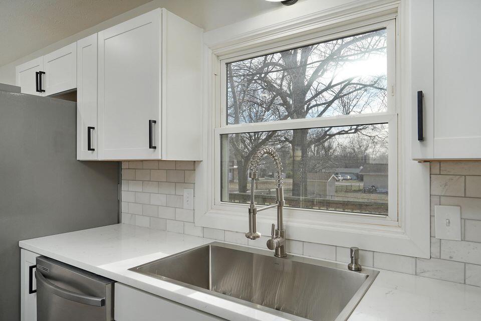 3138 West Crestview Street Property Photo 16