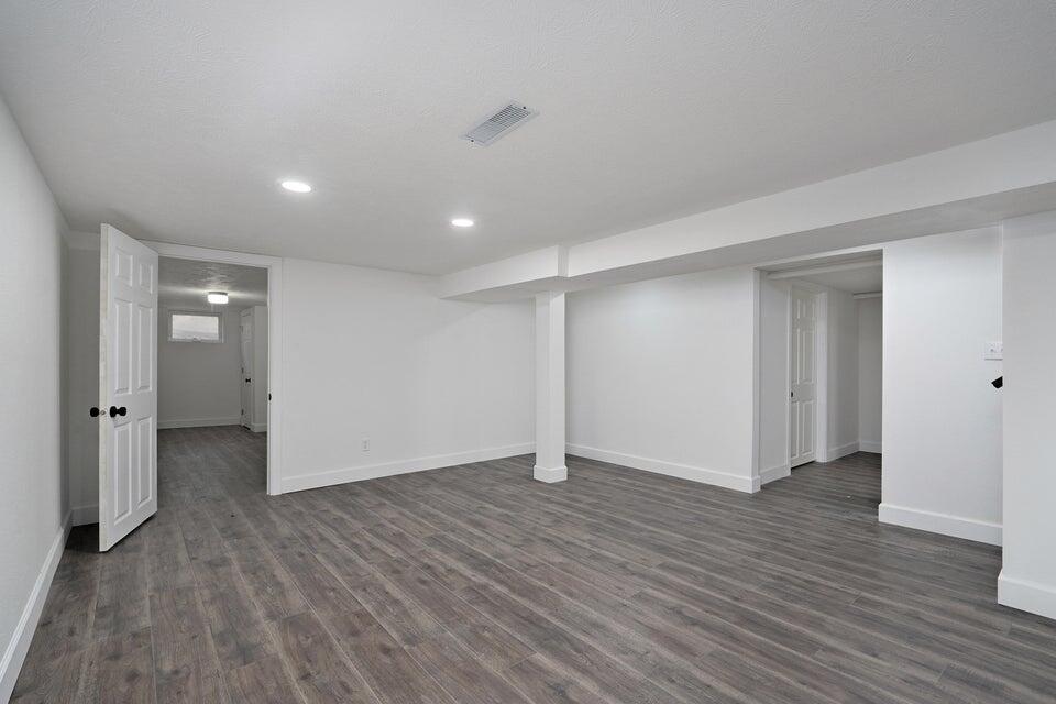 3138 West Crestview Street Property Photo 27