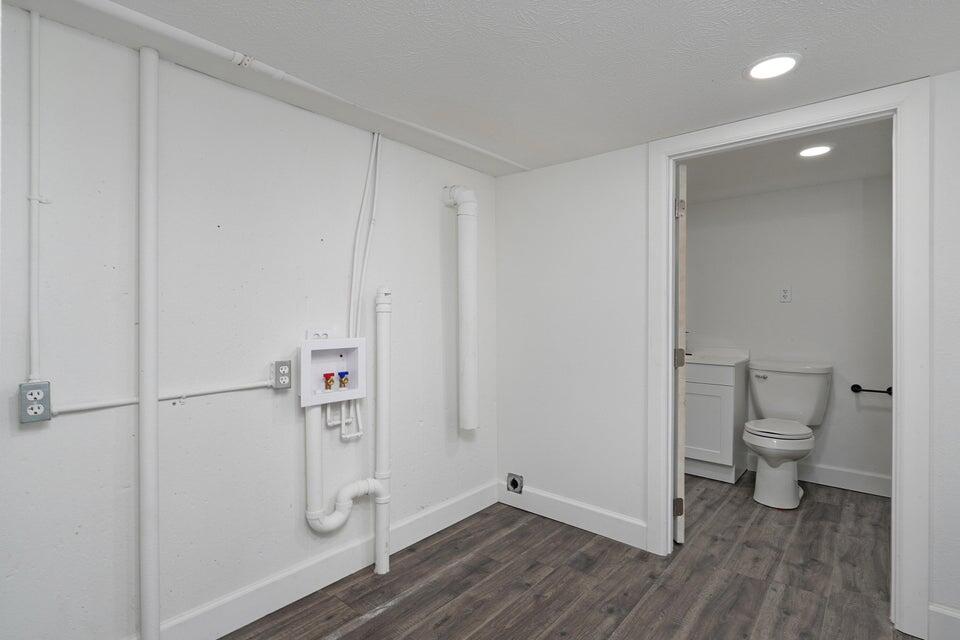 3138 West Crestview Street Property Photo 31