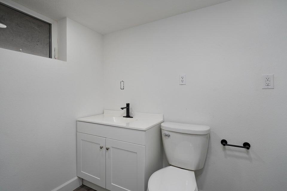 3138 West Crestview Street Property Photo 32