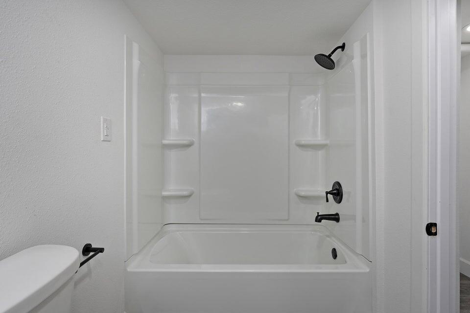 3138 West Crestview Street Property Photo 33