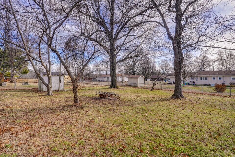 3138 West Crestview Street Property Photo 36