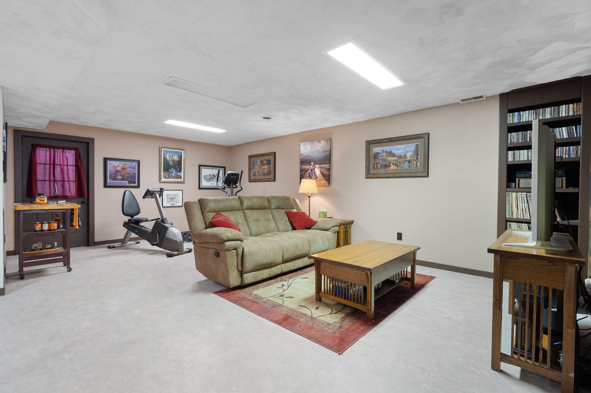 24352 State Hwy Ee Property Photo 16