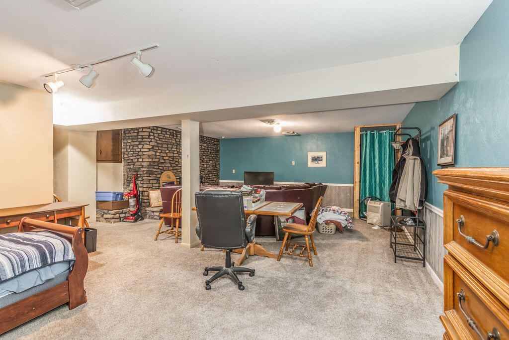 161 Brewster Road Property Photo 32