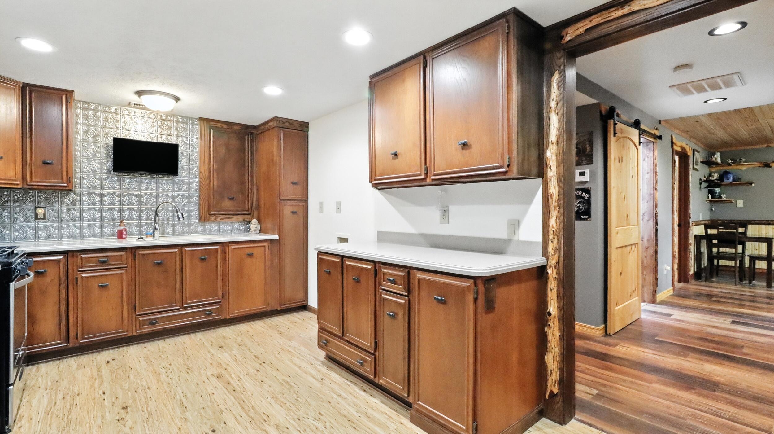 838 Alpha Drive Property Photo 5