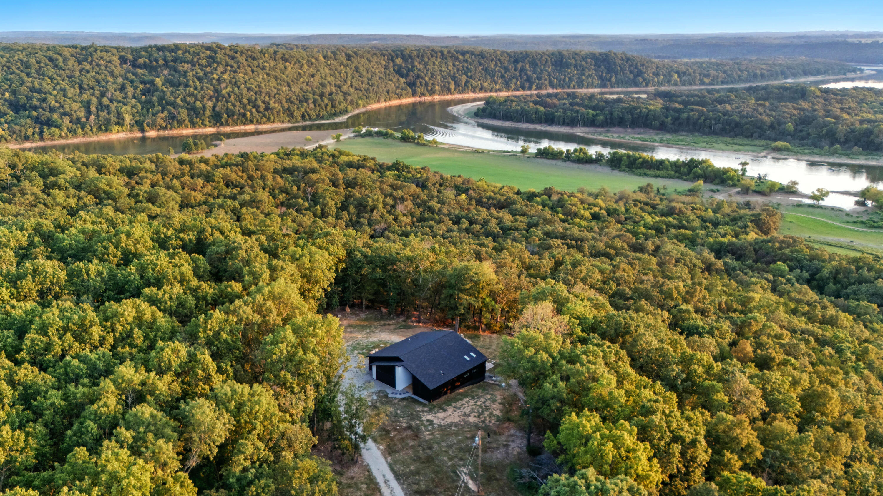 1201 County Road 555b Property Photo 1
