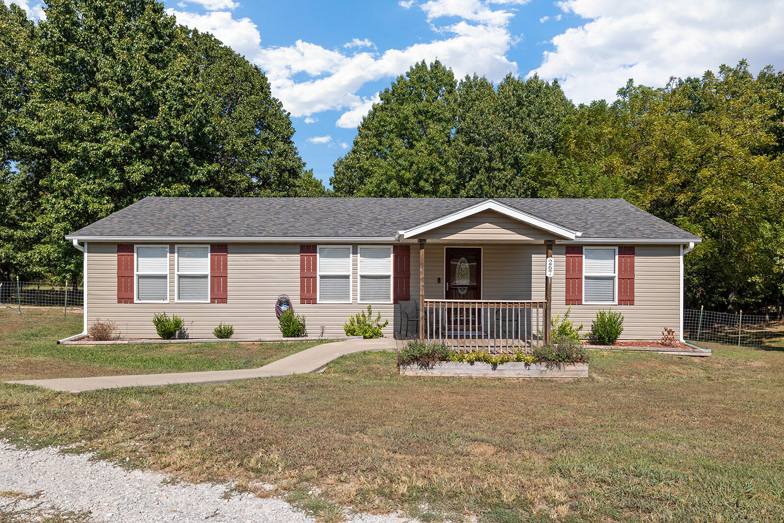 267 Penny Lane Property Photo 1