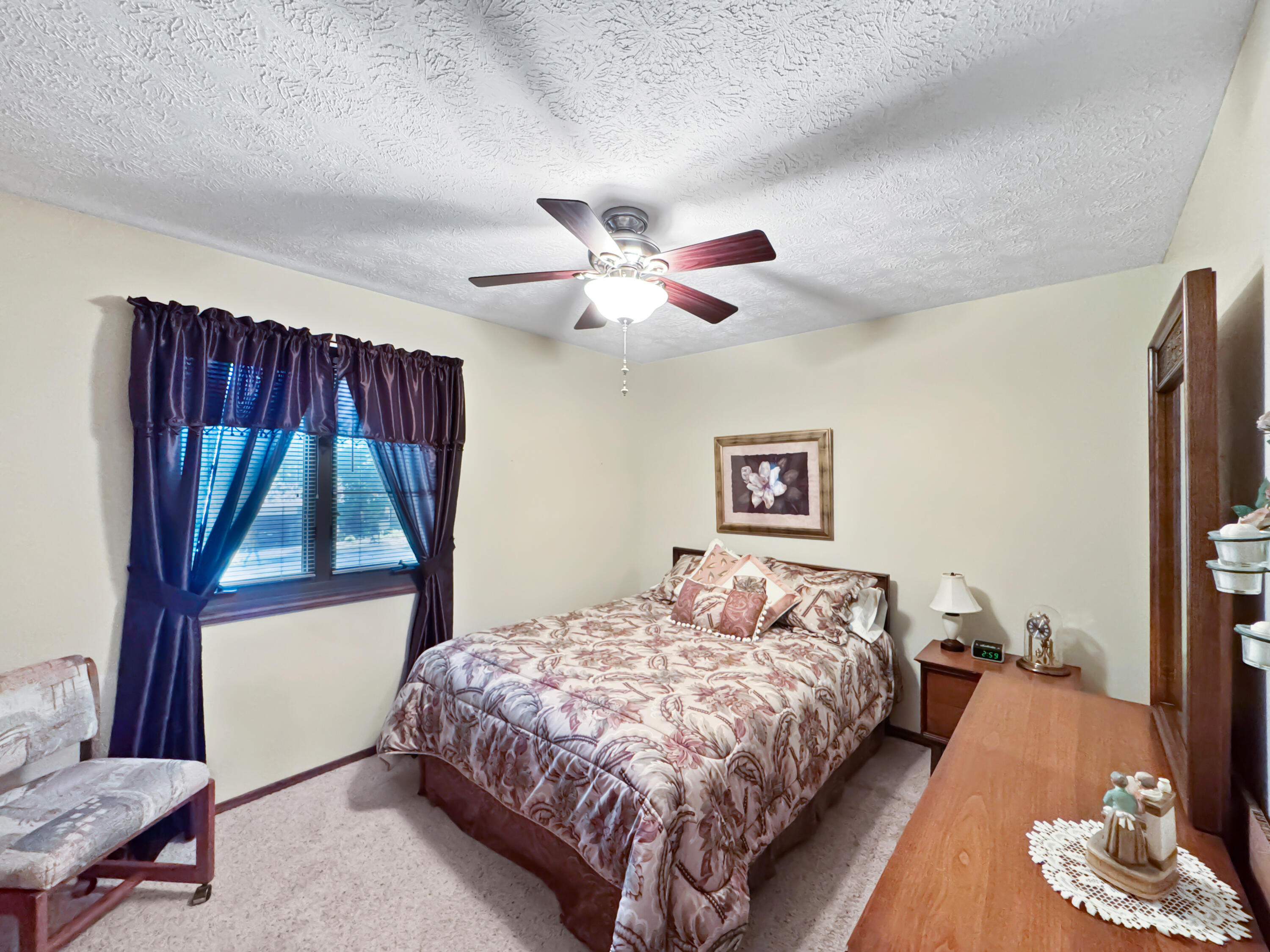 206 East Cawlfield Street Property Photo 7