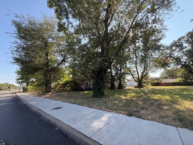 1.21 Acres North Kansas Expressway Property Photo 5