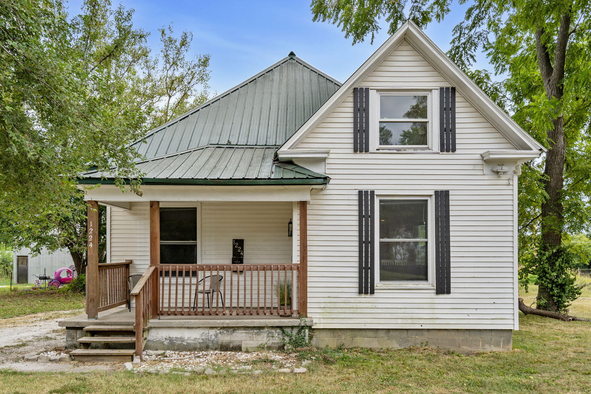 1224 West Webster Street Property Photo 1