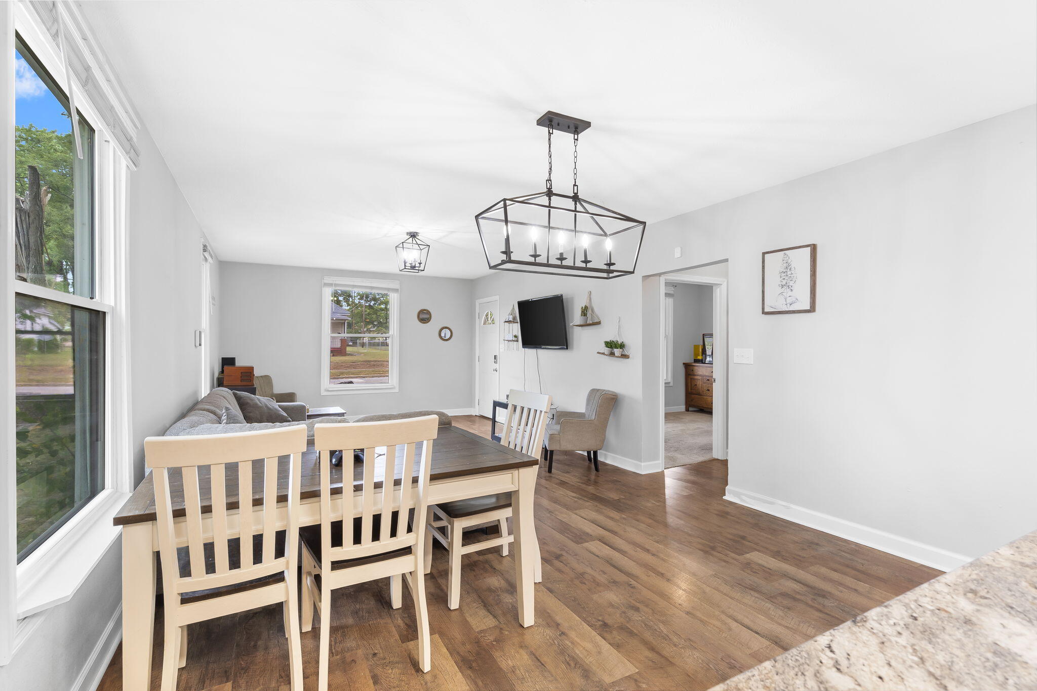 1224 West Webster Street Property Photo 8