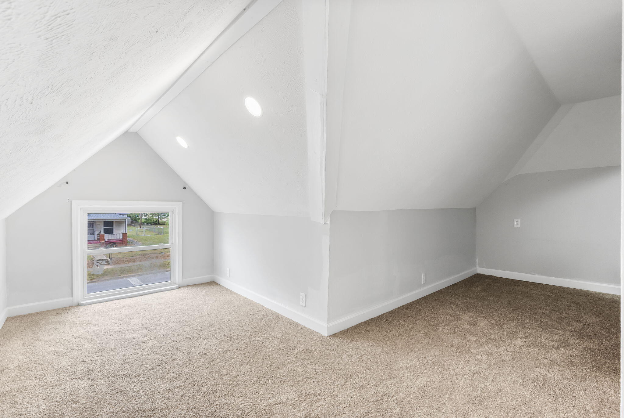 1224 West Webster Street Property Photo 18