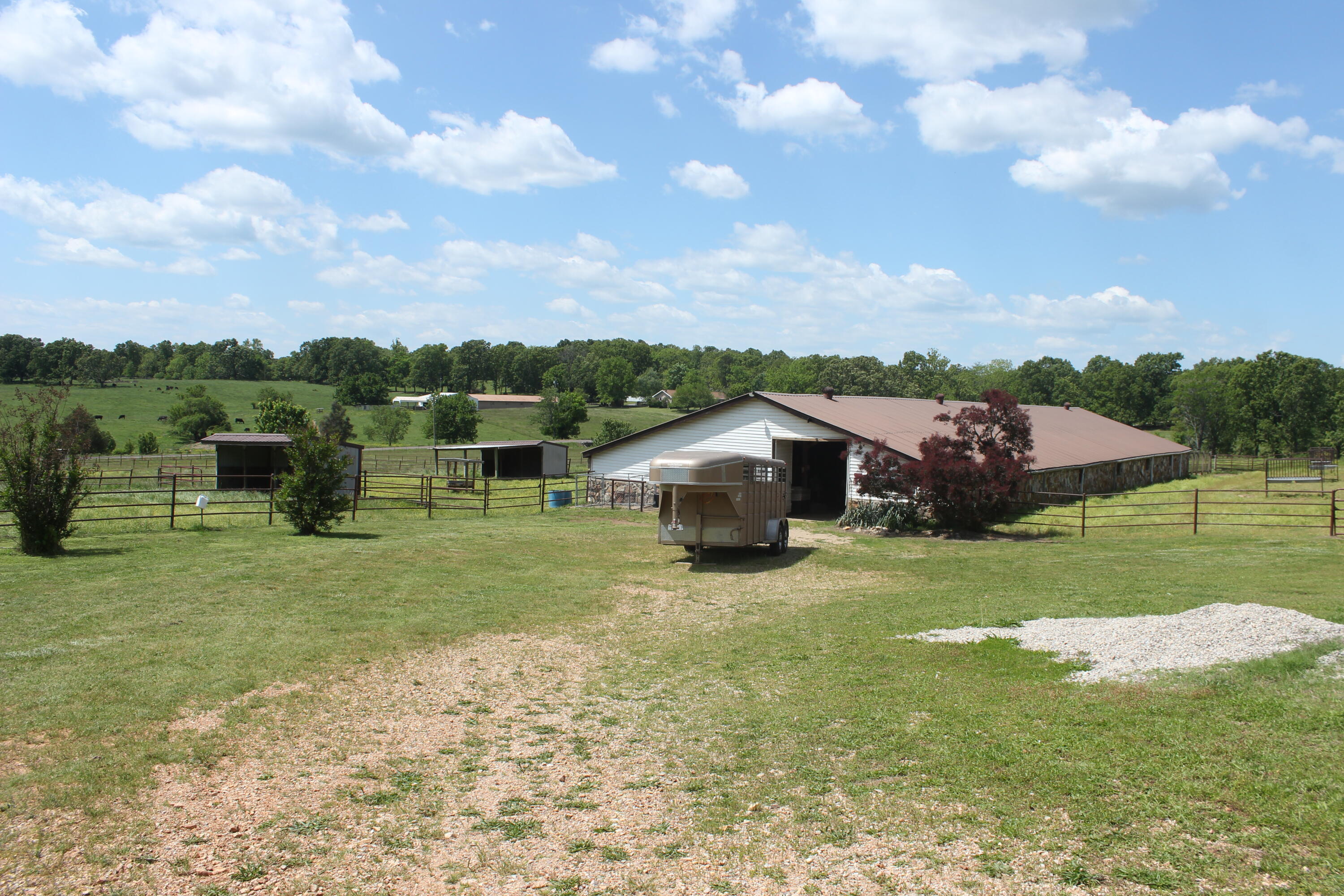 2231 W Highway Property Photo 4