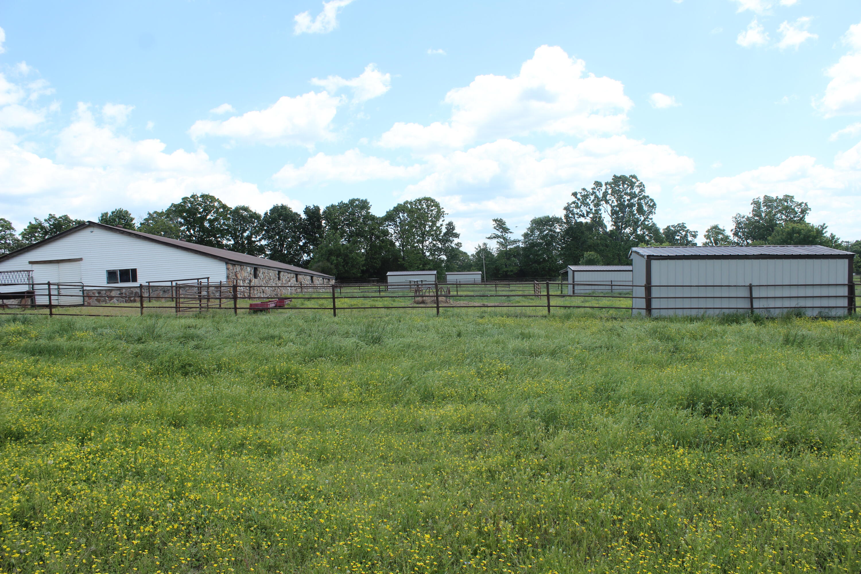 2231 W Highway Property Photo 12