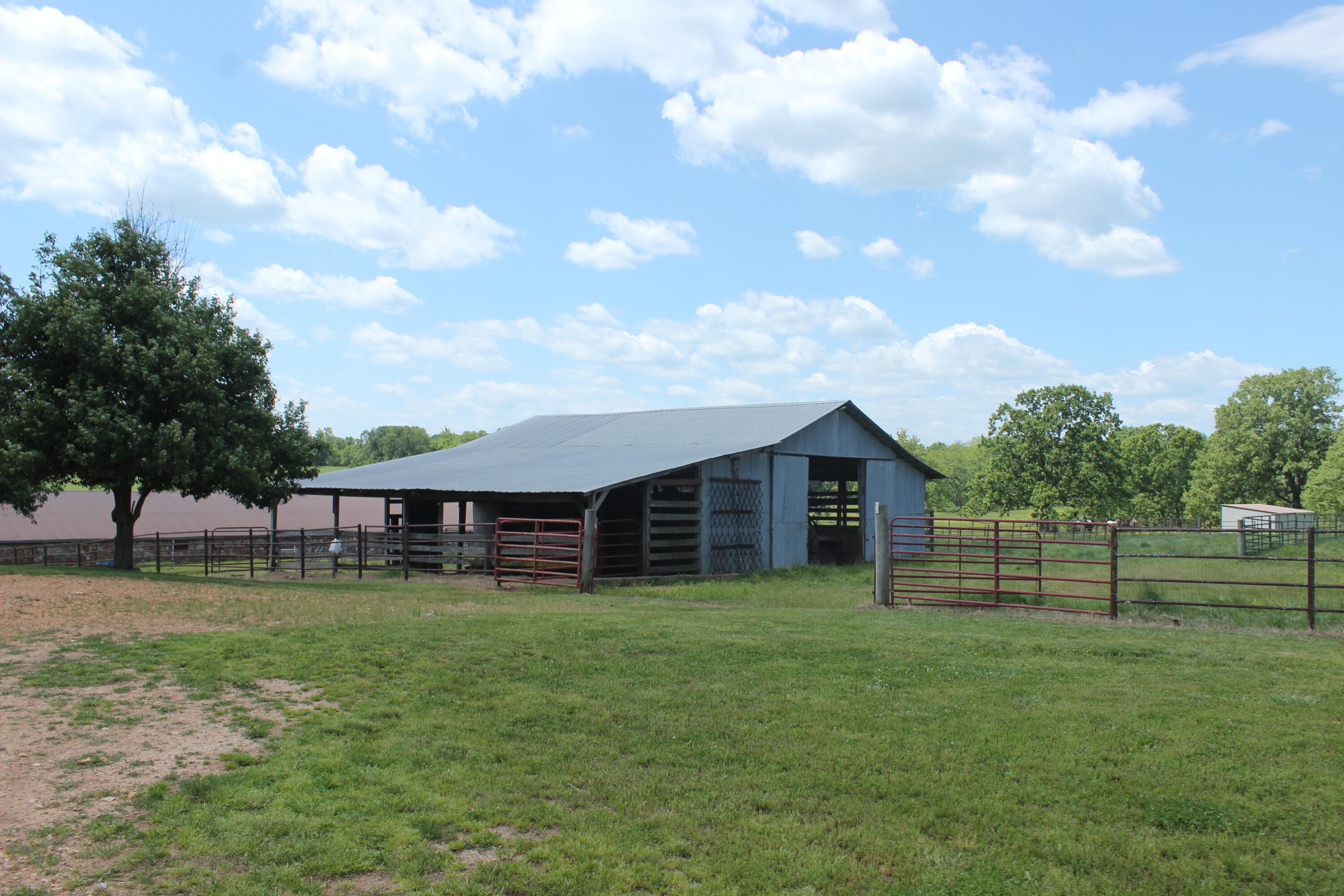 2231 W Highway Property Photo 18