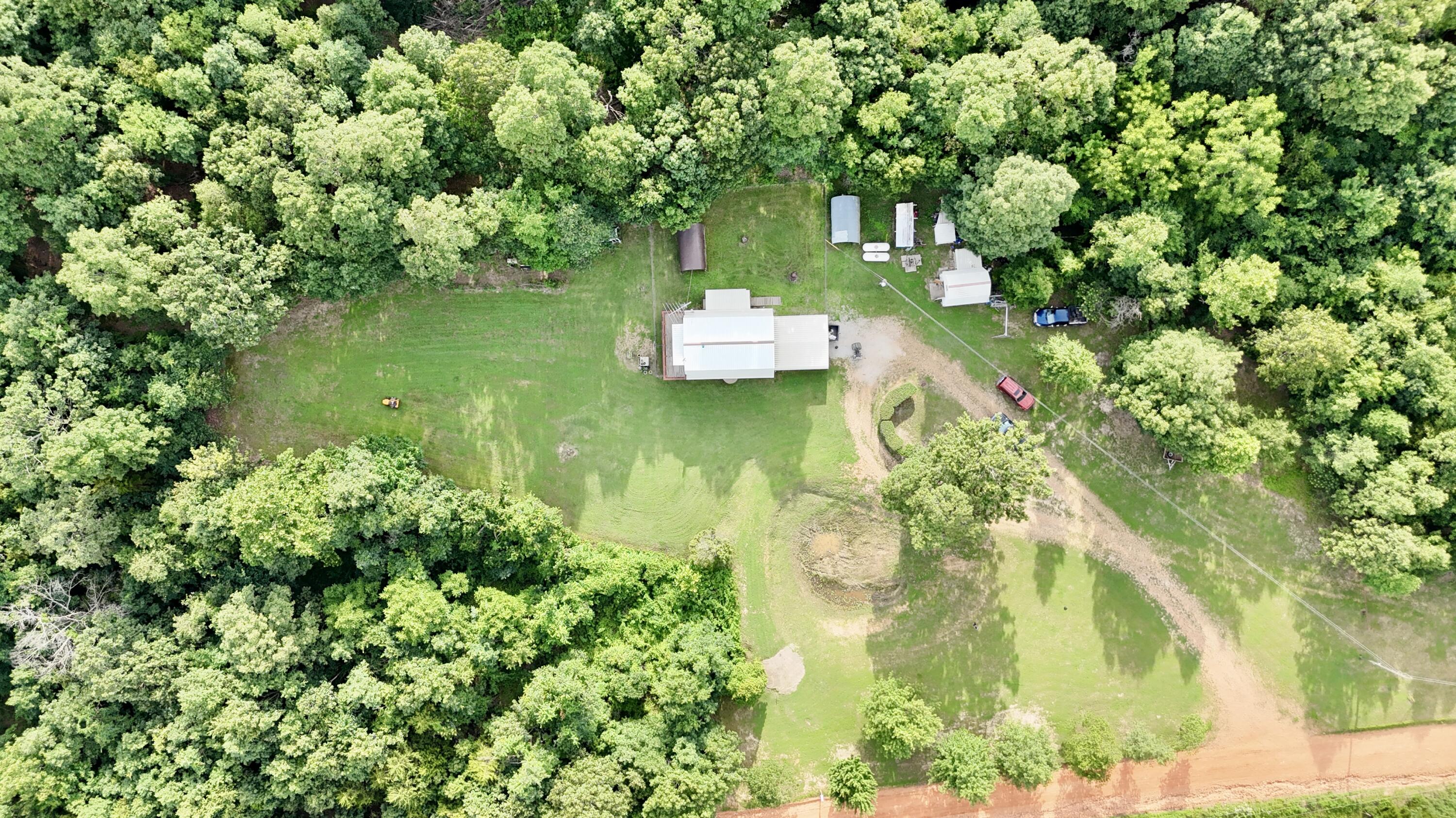 3706 Private Road 2217 Property Photo 11