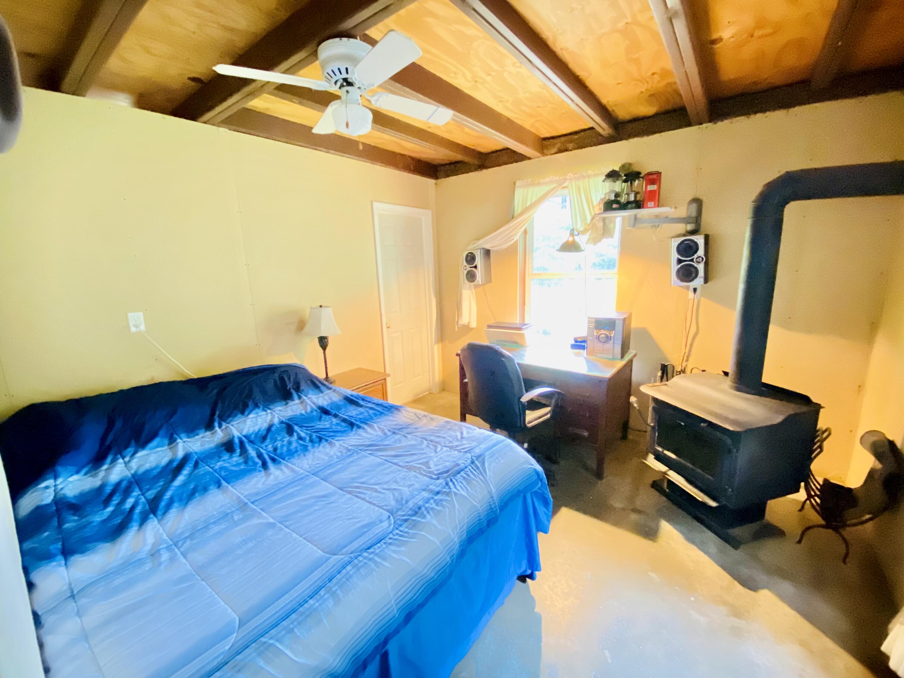 3706 Private Road 2217 Property Photo 21