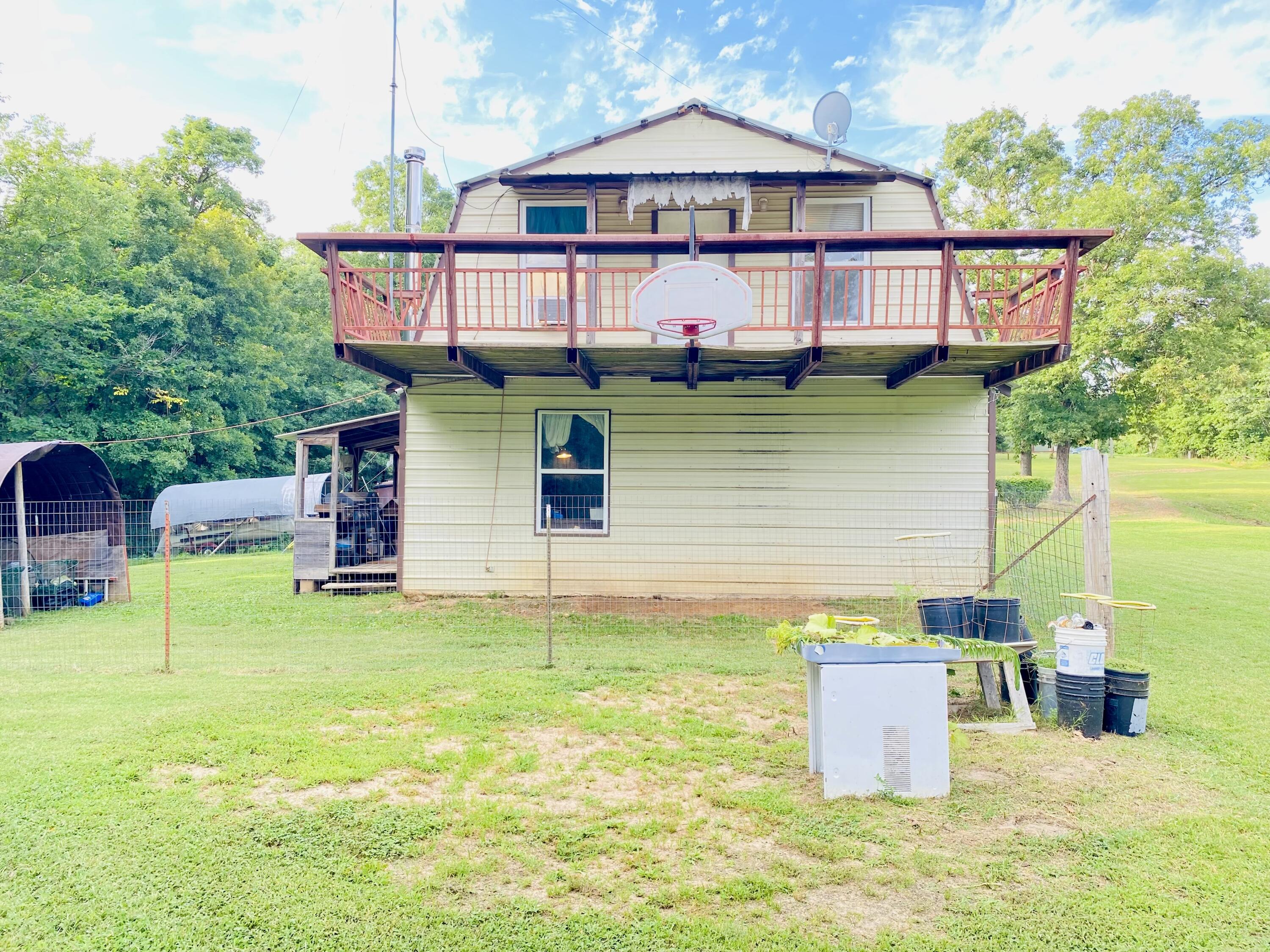 3706 Private Road 2217 Property Photo 27