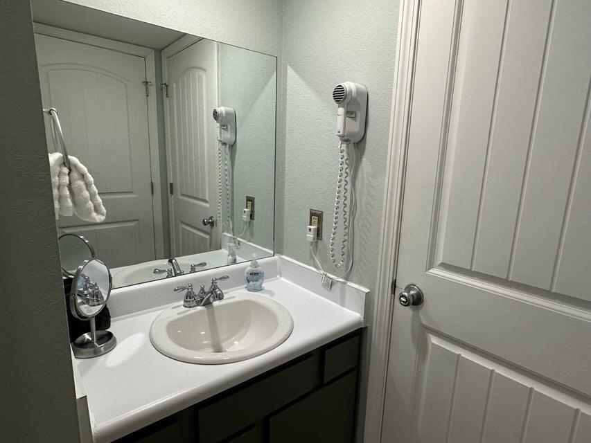 38 Lantern Bay Lane 1 Property Photo 16